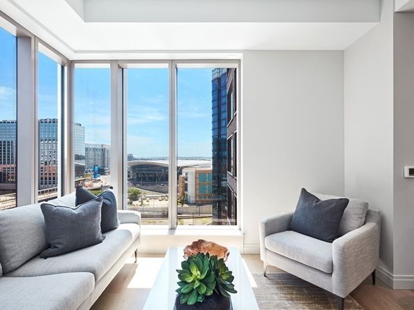 135 Seaport Blvd 808, Boston MA 02210