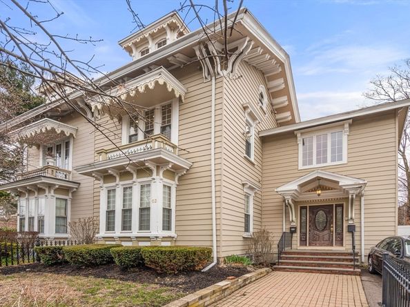 62 Winthrop St 2, Boston MA 02119