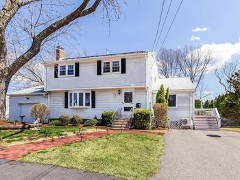 71 Pond Ln