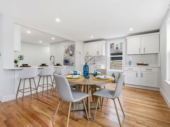 8 Hammatt St
