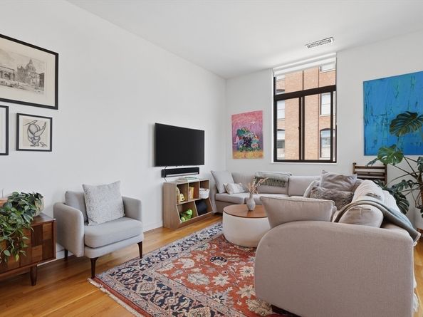 99 Gove Street 16, Boston MA 02128