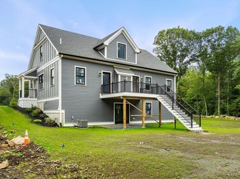 8 Hickory Hill Way