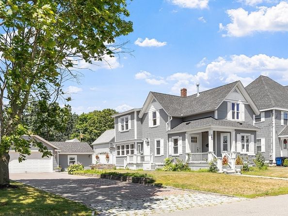 24 Brouilette St A, Chelmsford MA 01863