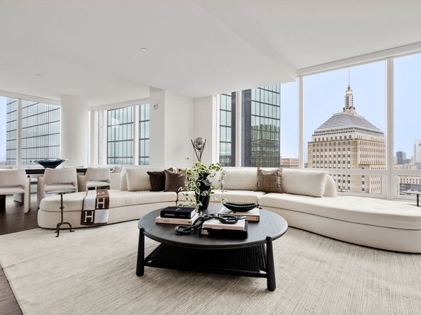 430 Stuart St 27DE, Boston MA 02116