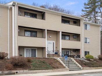 117 Quaker Hwy