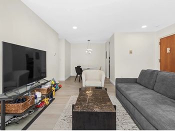 251 Rock St
