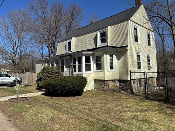 129 Commercial St