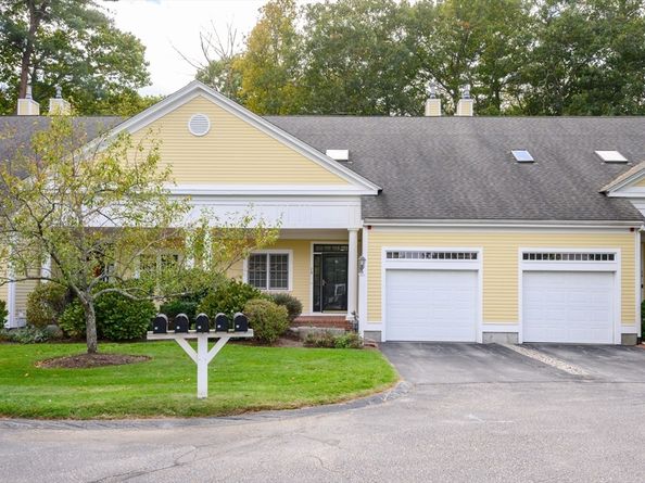 18 Whiting Lane 18, Hingham MA 02043