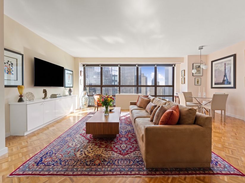146 West 57th Street 39C, New York NY 10019