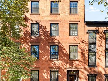 10 Willow Place