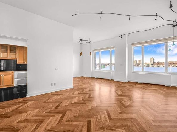 220 Riverside Boulevard 5L, New York NY 10069