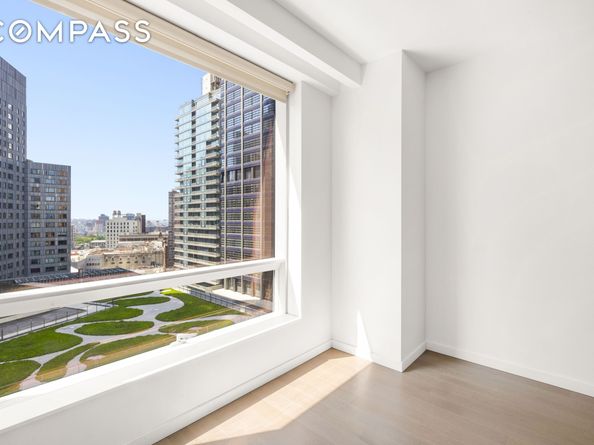 1 City Point 18H, Brooklyn NY 11201