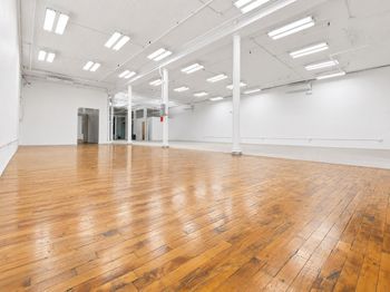 424 Broadway