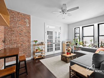 4260 Broadway