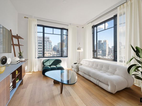 110 Charlton Street 20G, New York NY 10014