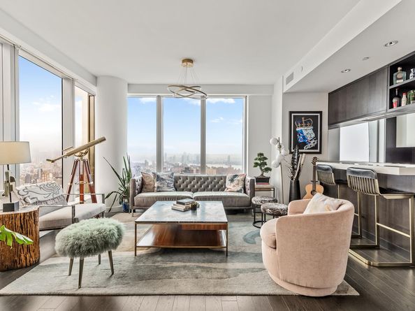 252 South Street 47K, New York NY 10002