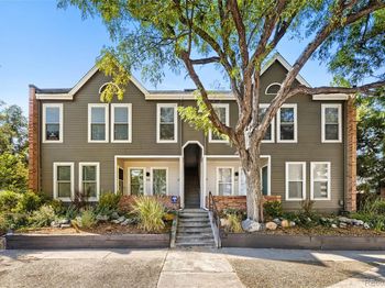 1201 Galapago Street