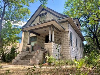 1624 Adams Street