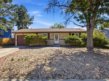 8130 Explorador Calle