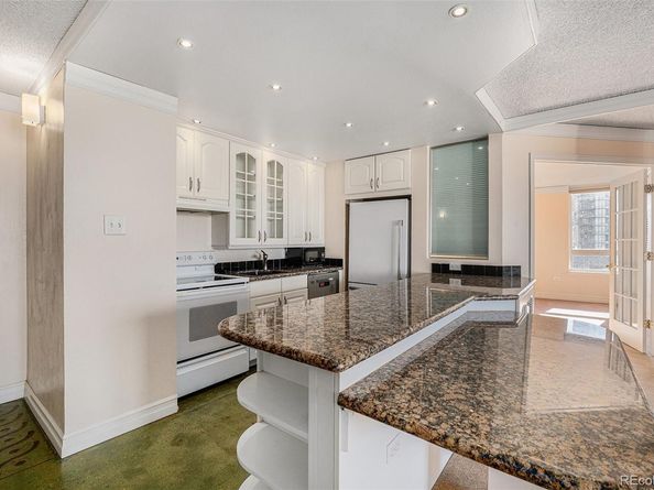 1020 15th Street 21L, Denver CO 80202