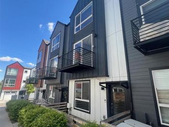 5538 W 11th Place