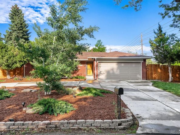 2020 Newcombe Drive, Lakewood CO 80215