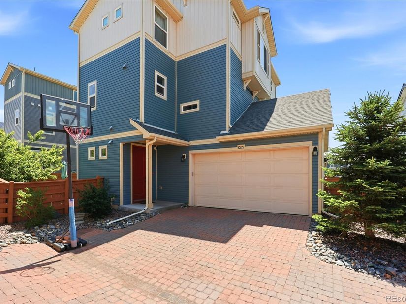 10222 Wheeling Street, Commerce City CO 80022