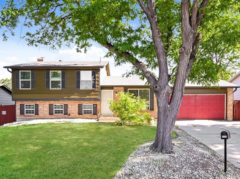 1115 S Truckee Way, Aurora CO 80017