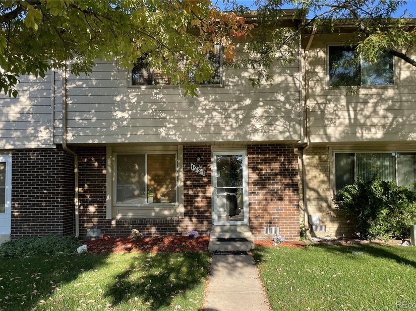 1227 S Uvalda Street, Aurora CO 80012