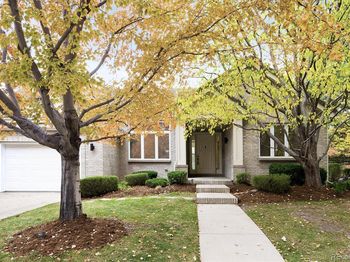 44 Golden Eagle Road