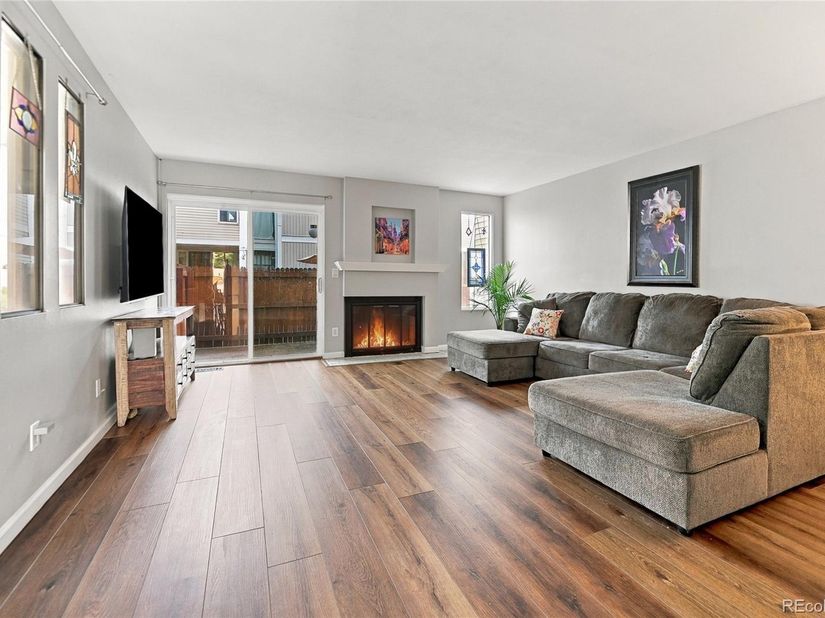 1050 S Monaco Street Parkway 103, Denver CO 80224