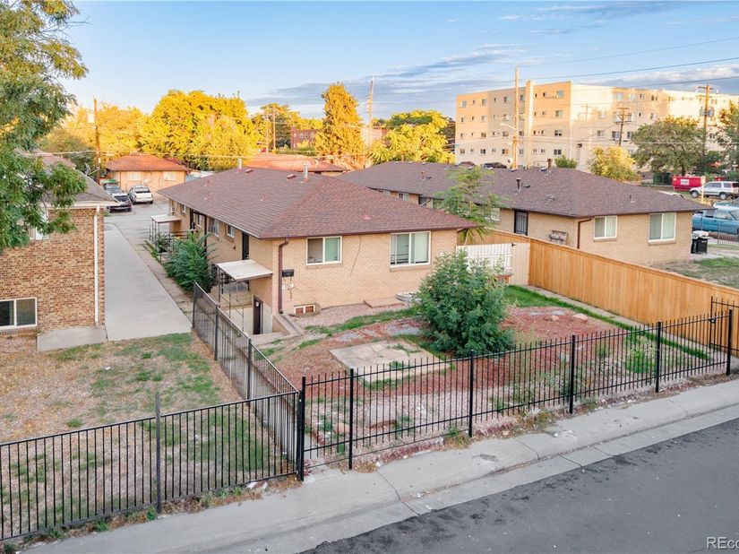 1612 Alton Street, Aurora CO 80010