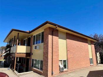 832 S S Bowen Street