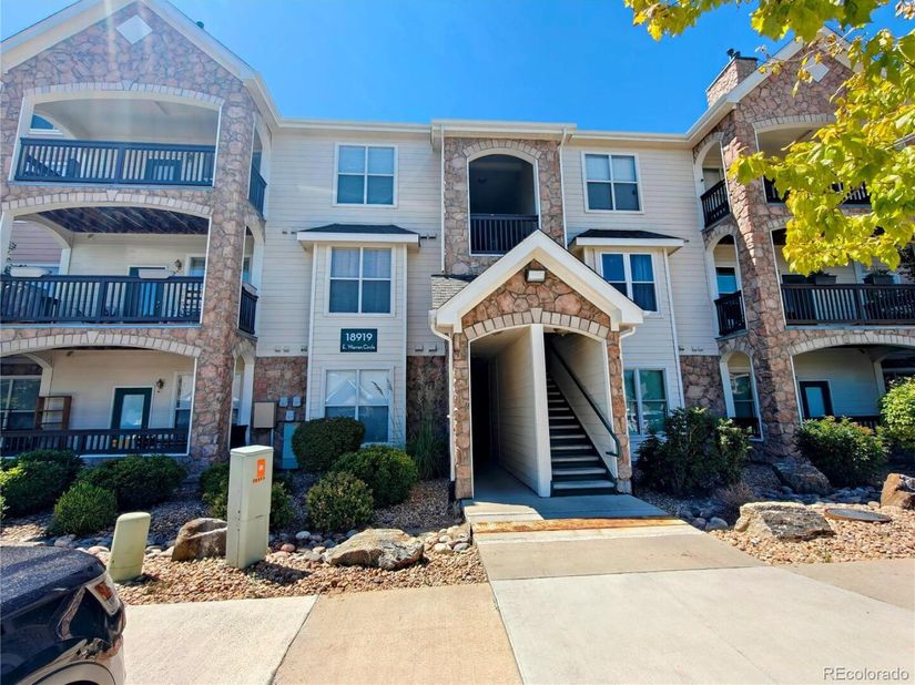 18919 E Warren Circle B107, Aurora CO 80013