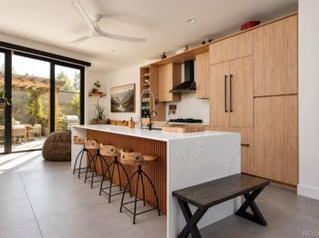 3948 N Navajo Street