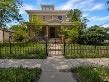 107 S 4th Avenue