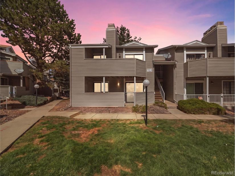 923 S Zeno Way 104, Aurora CO 80017