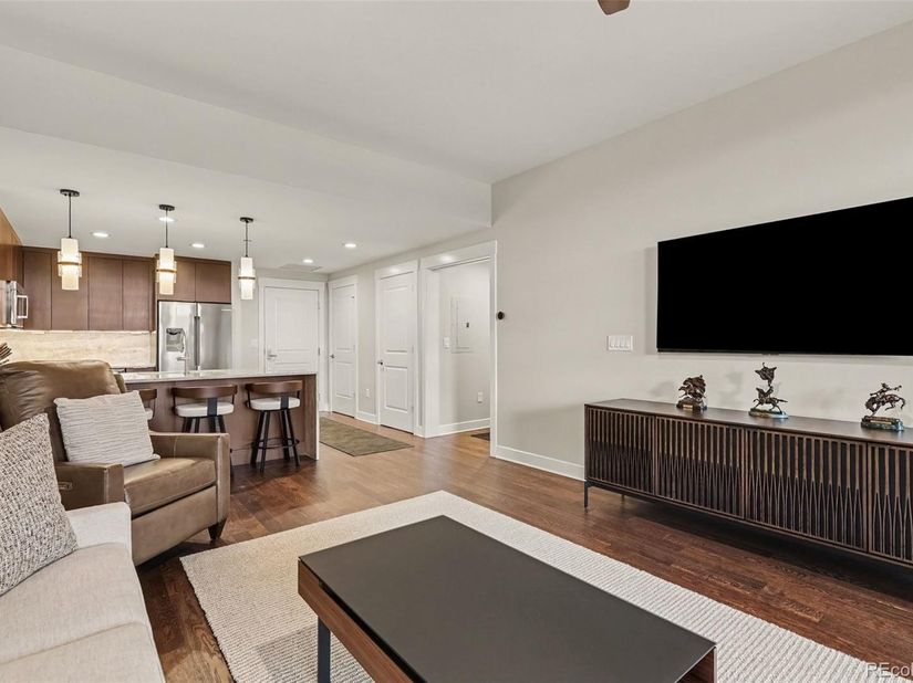 7220 W Bonfils Lane 206, Lakewood CO 80226