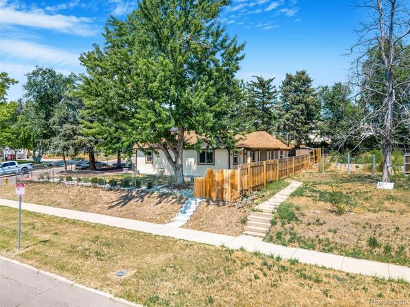 Undisclosed Address #2562722, Denver CO 80219