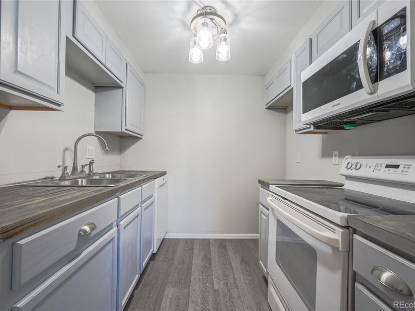 364 S Ironton Street 315, Aurora CO 80012