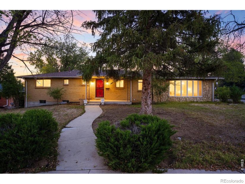 6974 S Lakeview Street, Littleton CO 80120