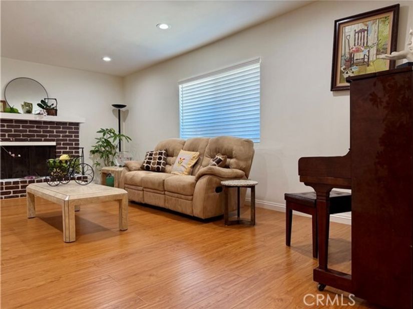 9621 Jumilla, Chatsworth (los Angeles) CA 91311