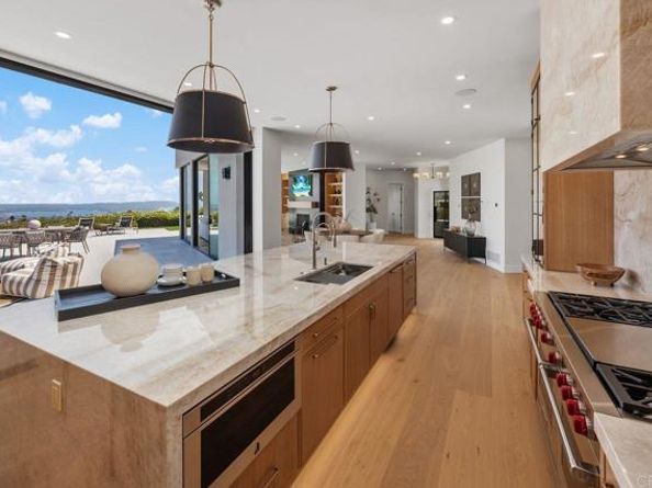 5875 La Jolla Mesa Drive, La Jolla (san Diego) CA 92037
