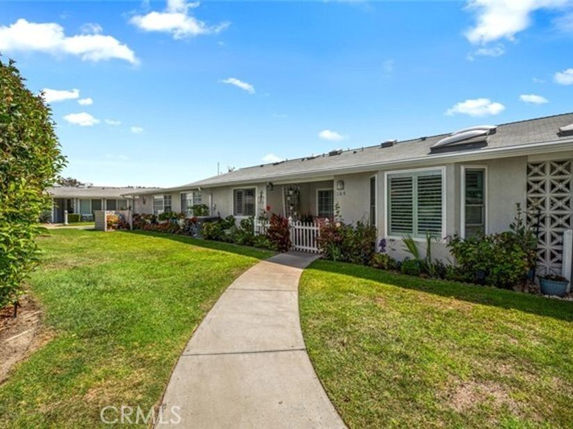 1382 El Dorado Drive 10E, Seal Beach CA 90740