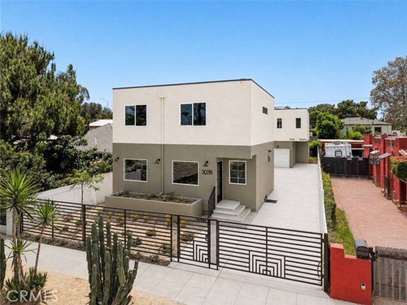 3038 Casitas Avenue, Los Angeles CA 90039