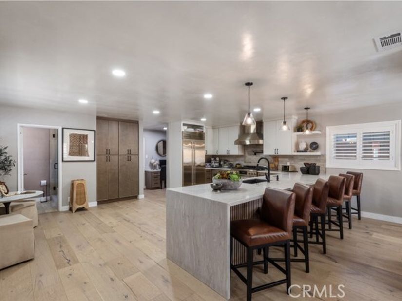1611 N Greenbrier, Long Beach CA 90815