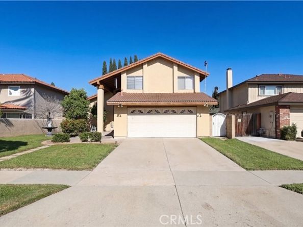 2533 S Townsend, Santa Ana CA 92704