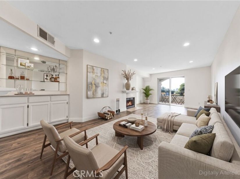 1775 Ohio, Long Beach CA 90804