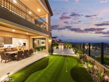 5512 Heritage Oak Drive