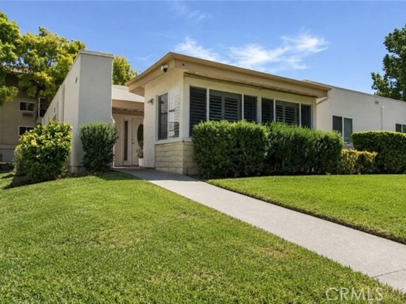 2383 Via Mariposa A, Laguna Woods CA 92637